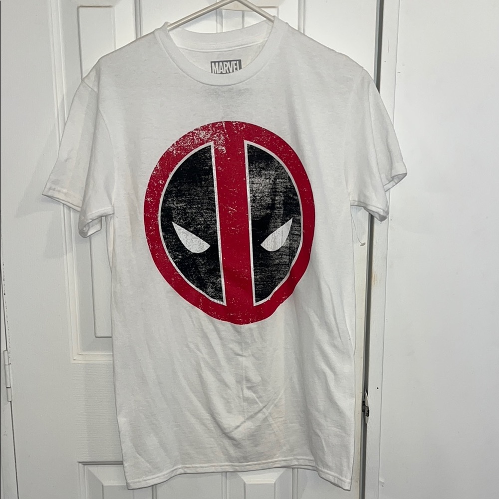 Brand new Marvel Deadpool Graphic T-Shirt